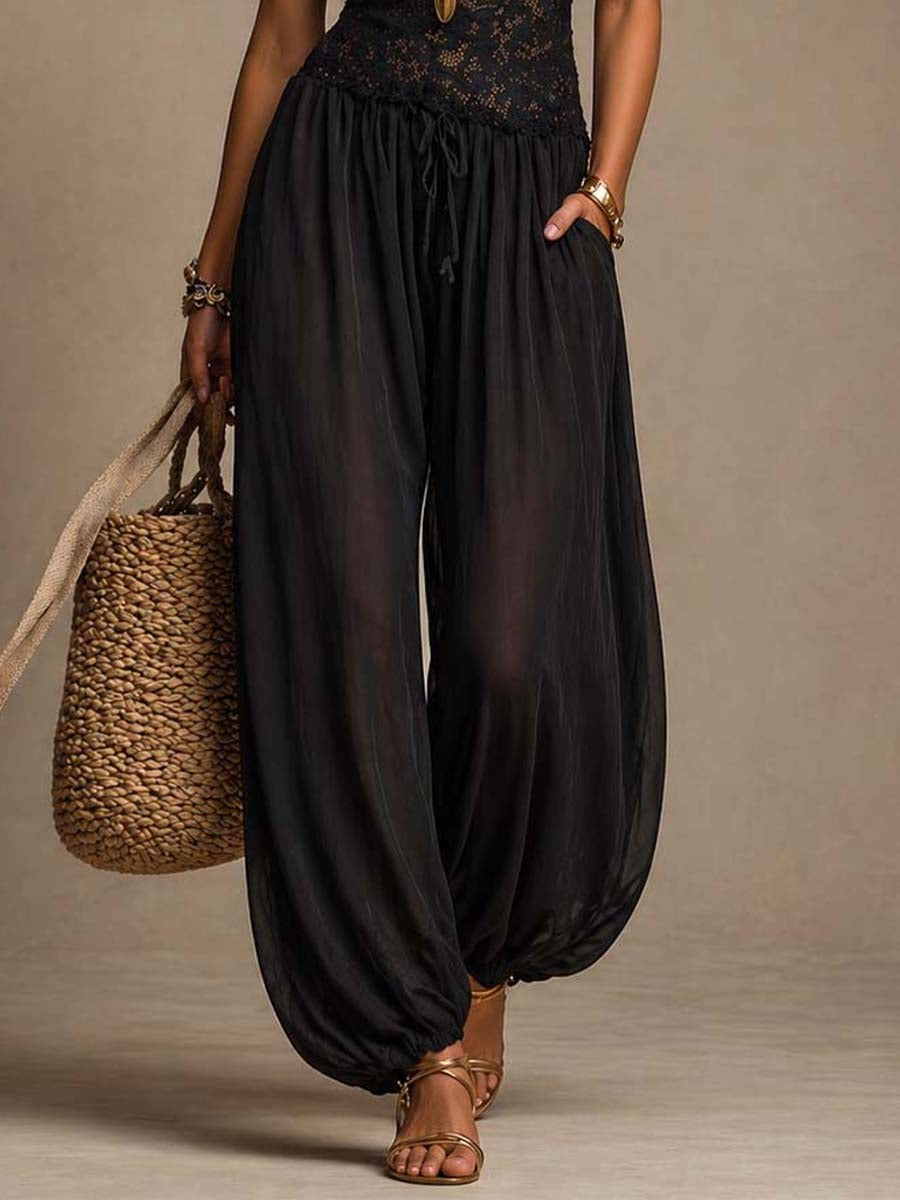 Paulette | Combinaison Harem en Dentelle Noire et Chiffon à Bretelles Spaghetti