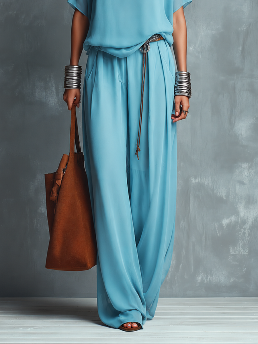 Constance - Ensemble Top à Col Cagoule en Chiffon Bleu et Pantalons à Jambes Amples