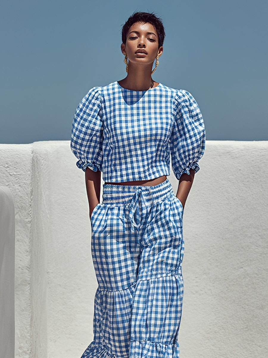 Perrine - Ensemble Deux-Pièces en Coton Vichy Bleu & Blanc avec Top Court à Manches Bouffantes et Pantalons Maxi à Volants, Tenue Décontractée d'Été