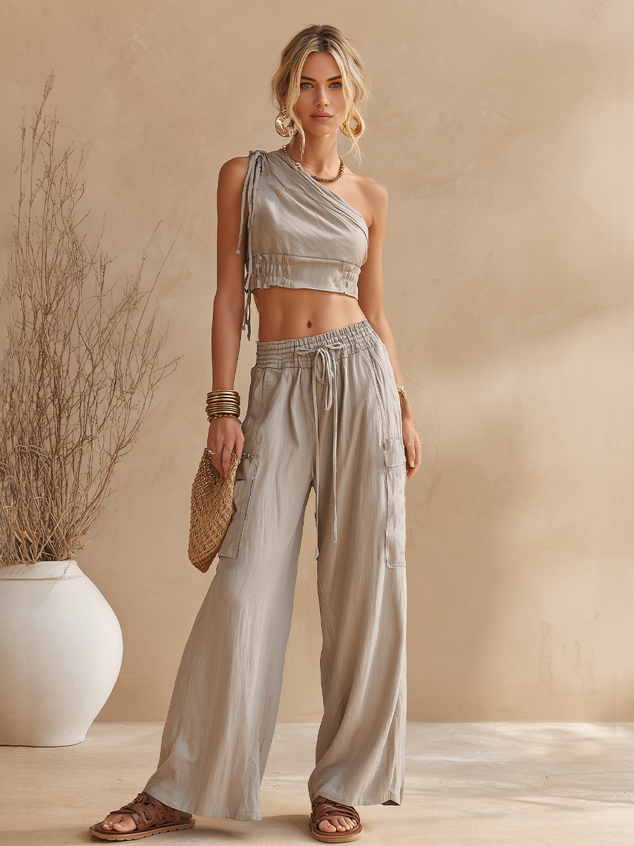 Estelle - Ensemble assorti en mélange de coton gris poussiéreux avec top asymétrique à bretelles à nouer et pantalon cargo à taille élastique à jambes larges, ensemble