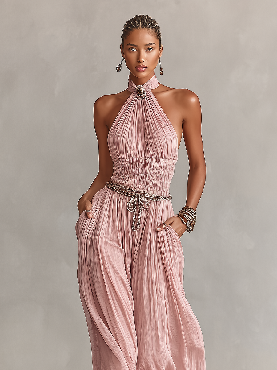 Margaux - Combinaison Plissée Femme en Rose avec Col Halter & Taille Froncée