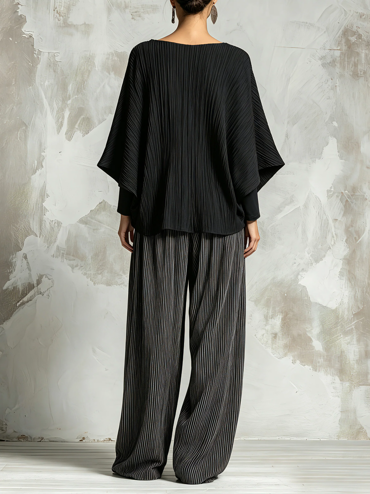 Rosemonde | Ensemble Deux Pièces Haut Chauve-Souris Plissé et Pantalon Large, Noir