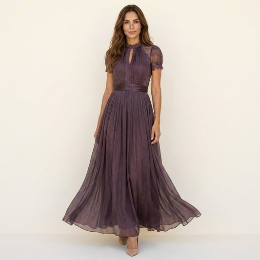 FLAVIA | Robe Longue en Dentelle Violette Silhouette Élégante Occasion Spéciale