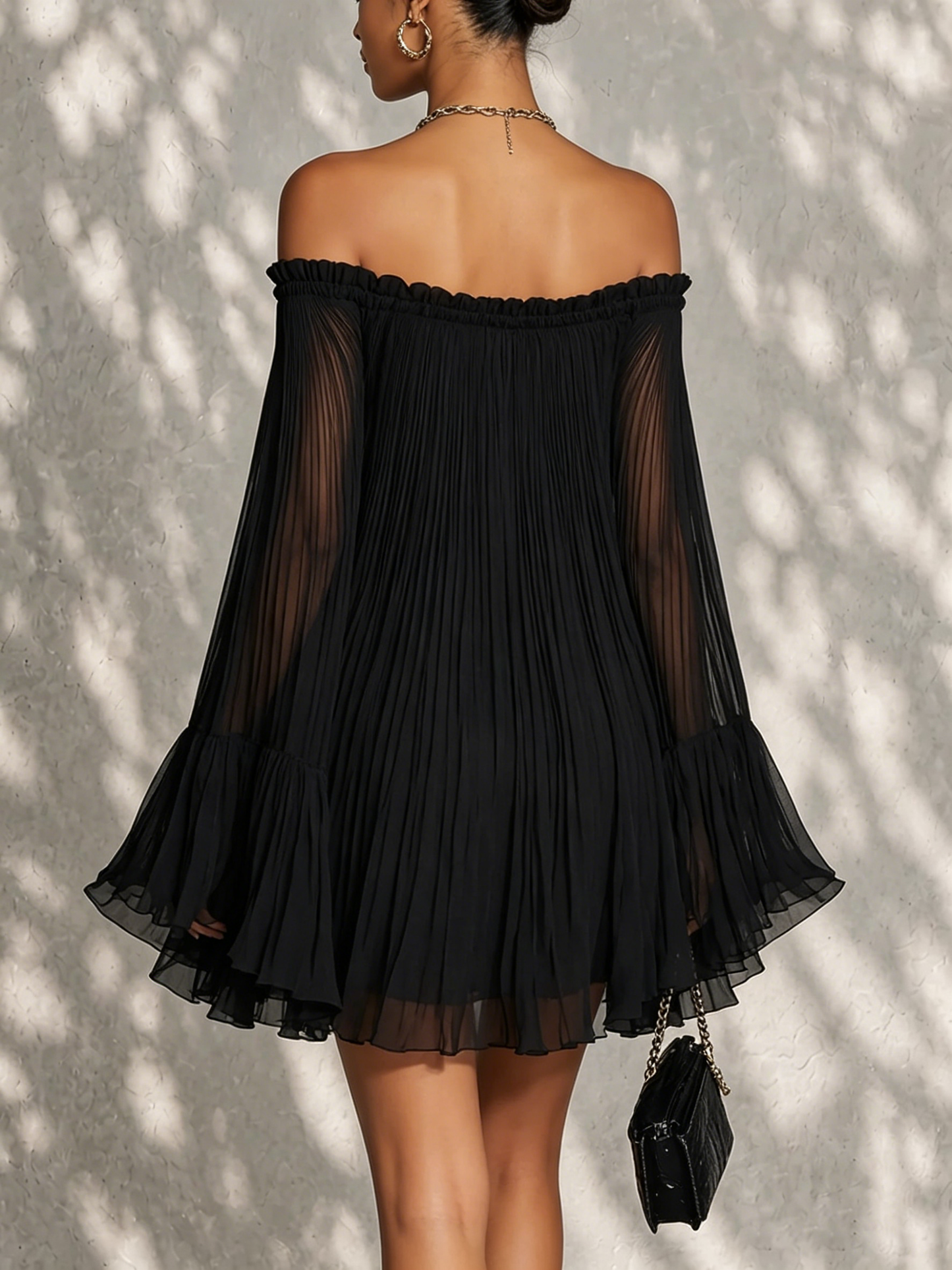 Emma- Robe Mini à Volants Noire à Épaules Dénudées