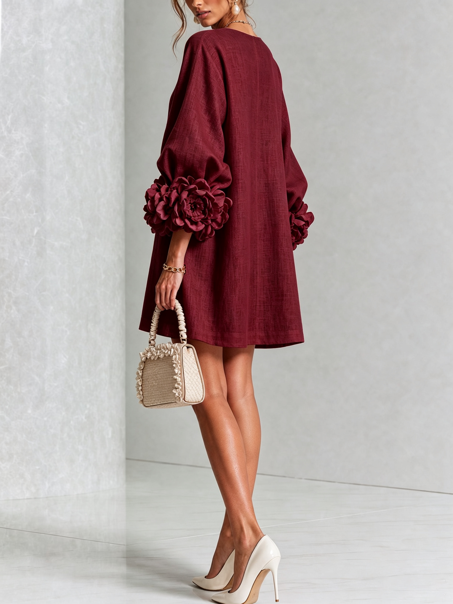 Nine | Robe Mini en Mélange de Lin avec Manches Bouffantes en Rose, Bordeaux