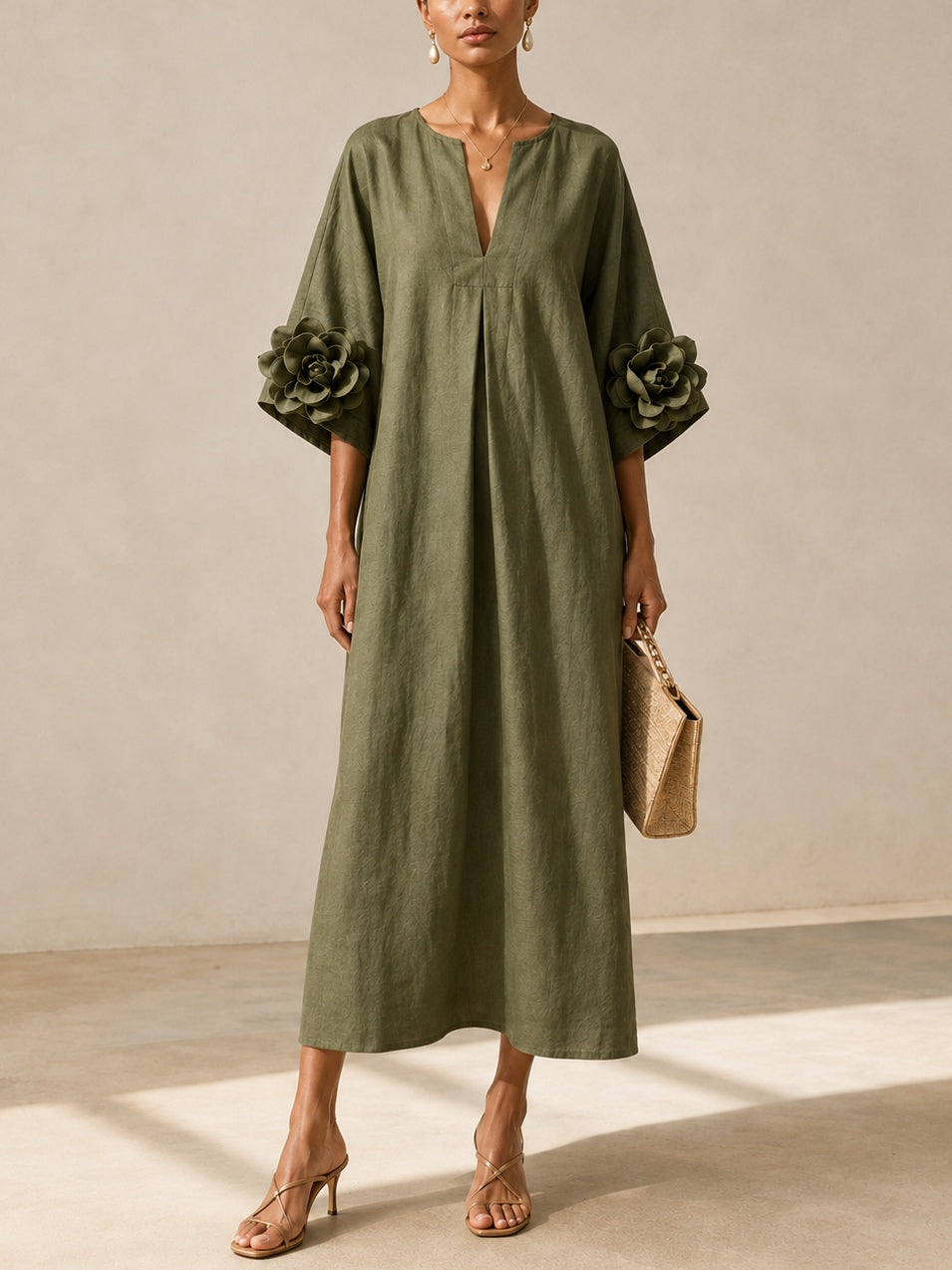 Ysée - Robe mi-longue col V vert olive à manches fleuries spectaculaires