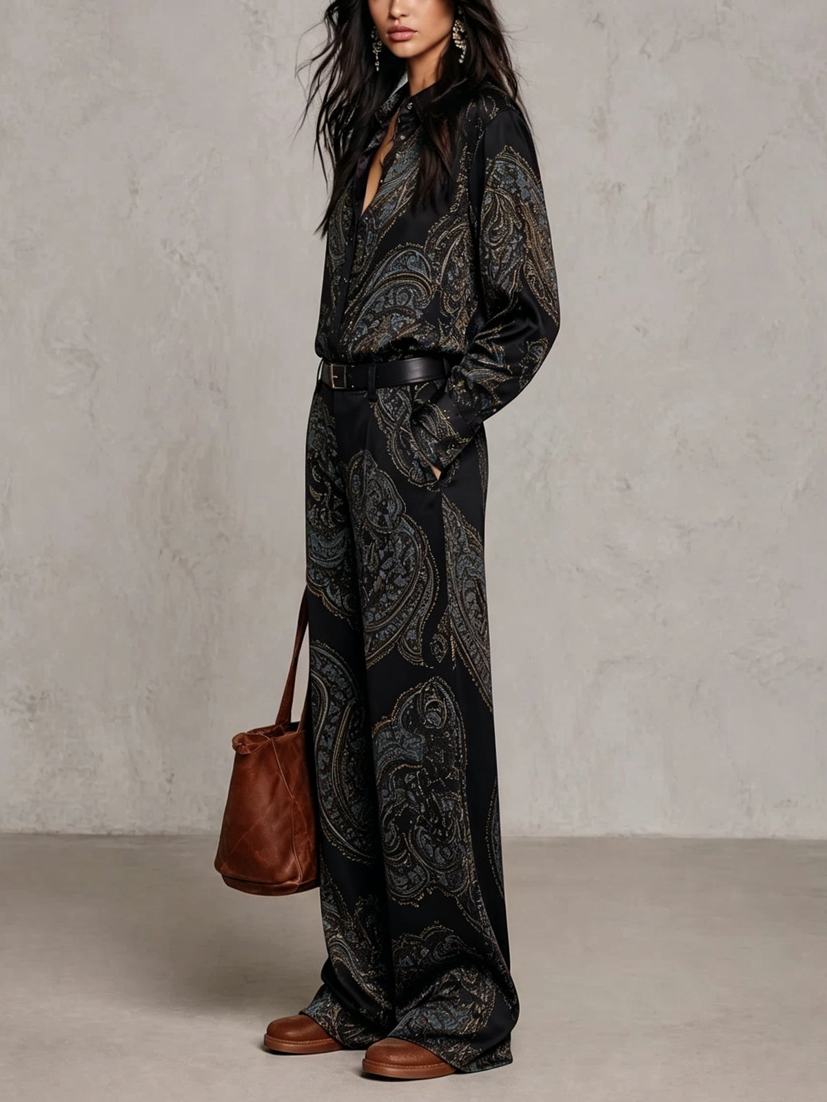 Inès | Ensemble Deux Pièces Chemise Satinée à Imprimé Cachemire et Pantalon Large avec Ceinture