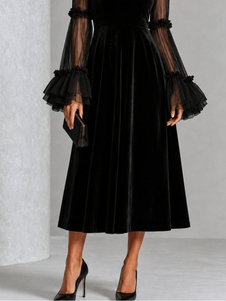 Odile | Robe Midi en Velours et Mesh Transparent Plissée, Noir