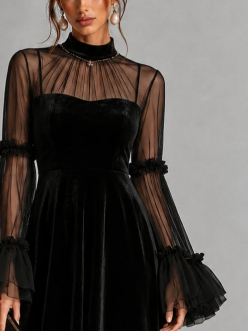 Odile | Robe Midi en Velours et Mesh Transparent Plissée, Noir