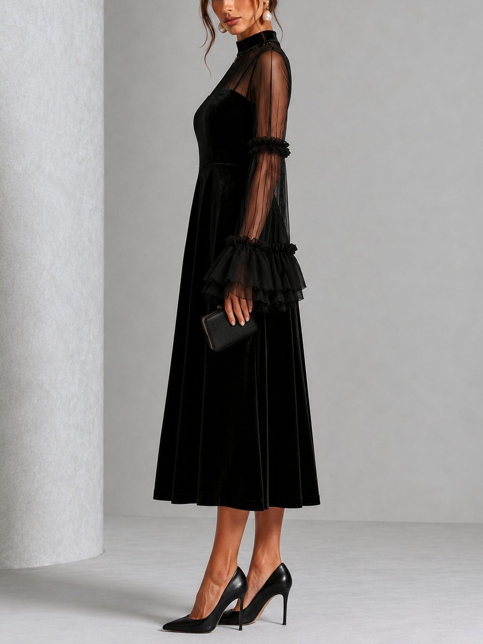 Odile | Robe Midi en Velours et Mesh Transparent Plissée, Noir
